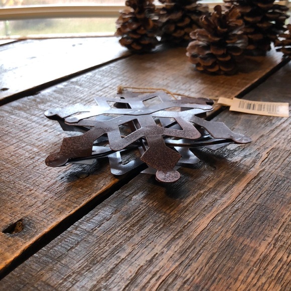 Rustic Christmas distressed metal snowflake tree ornaments - Picture 7 of 10